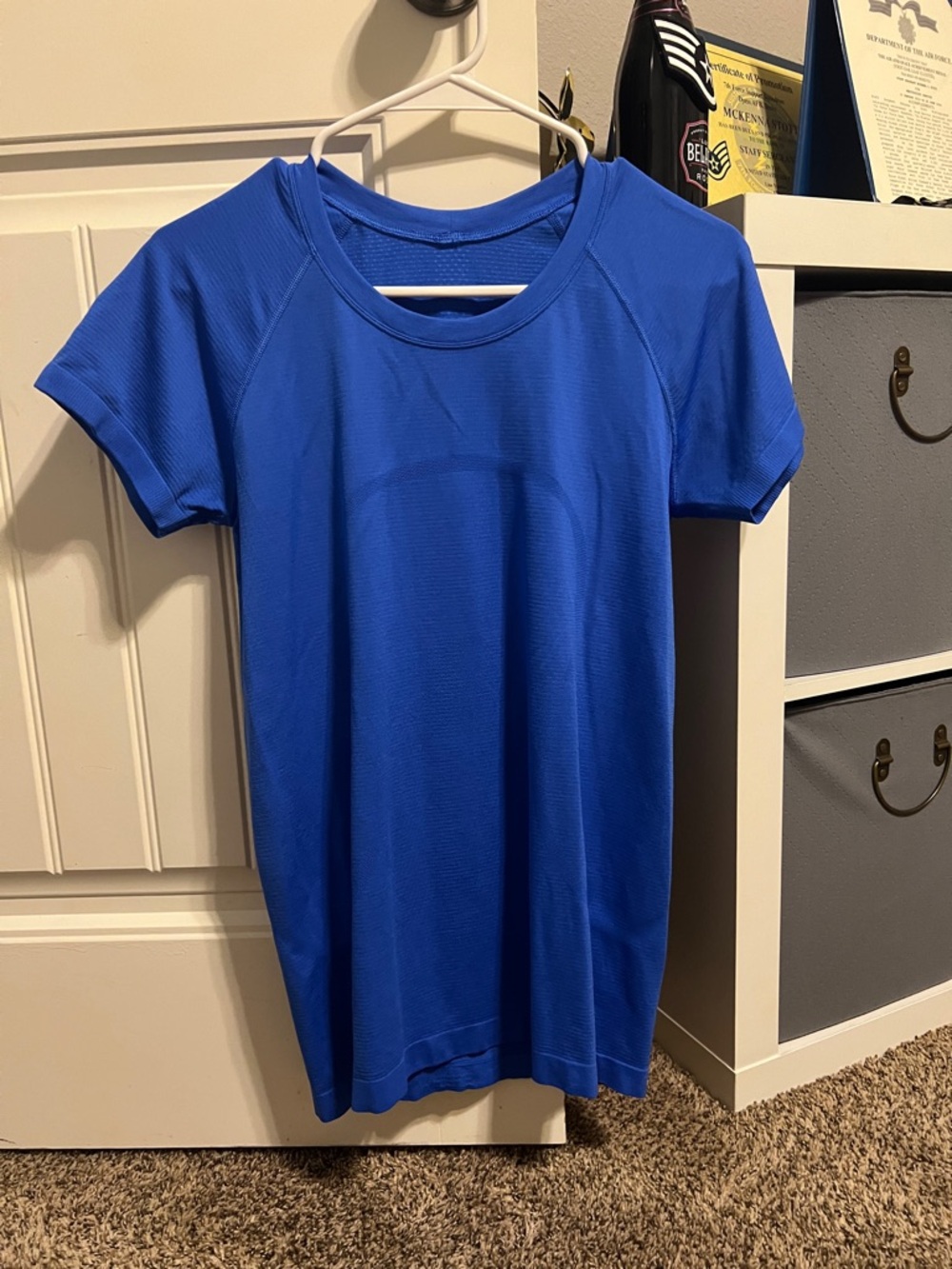 lululemon athletica swiftly hip length Short Sleeve Tee